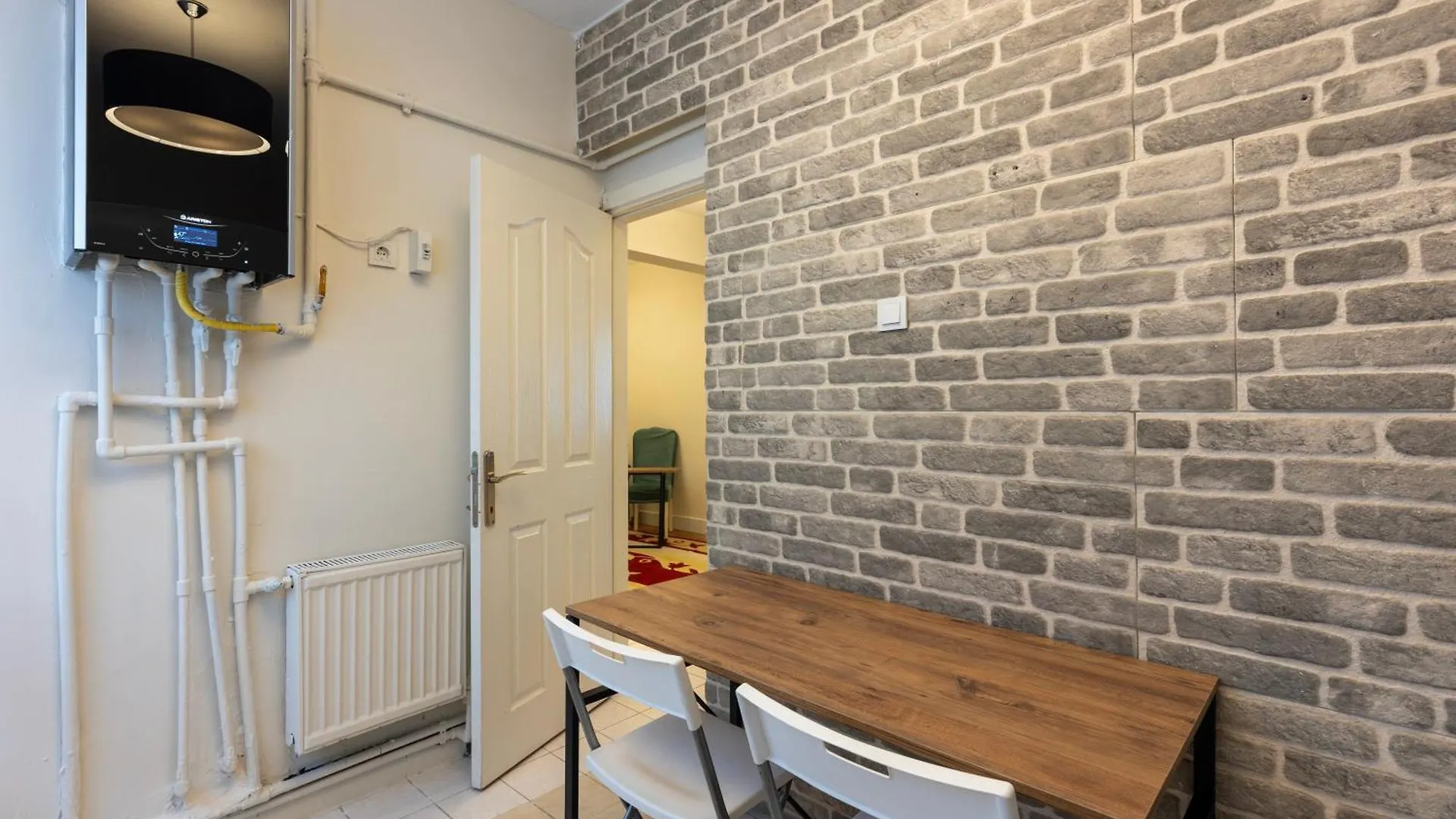 Apartament In The Centre Of Taksim And Galataport 3 Bedroom And 1 Living Room Stambuł